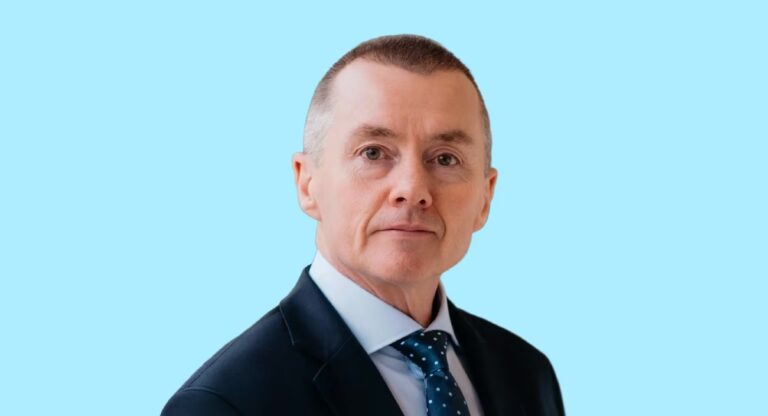 Willie Walsh Takes Charge as Chief Executive Officer of IndiGo